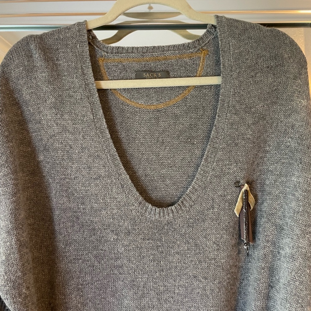 Knit dress, wide top.